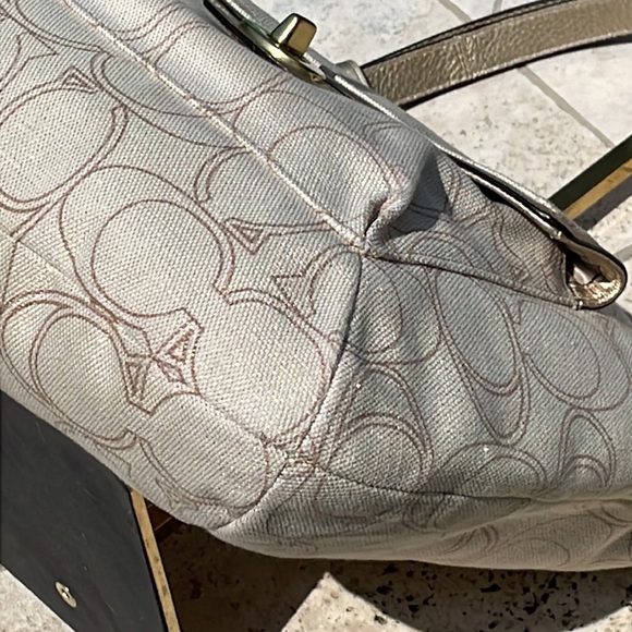 Coach Penelope Beige/Gold Linen Signature “C” Convertible Shoulder/Crossbody Bag - Picture 12 of 17